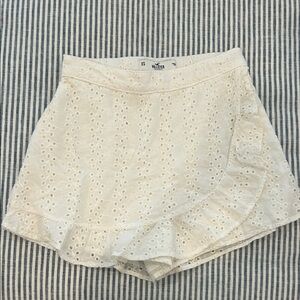 Hollister Cream Eyelet Skort